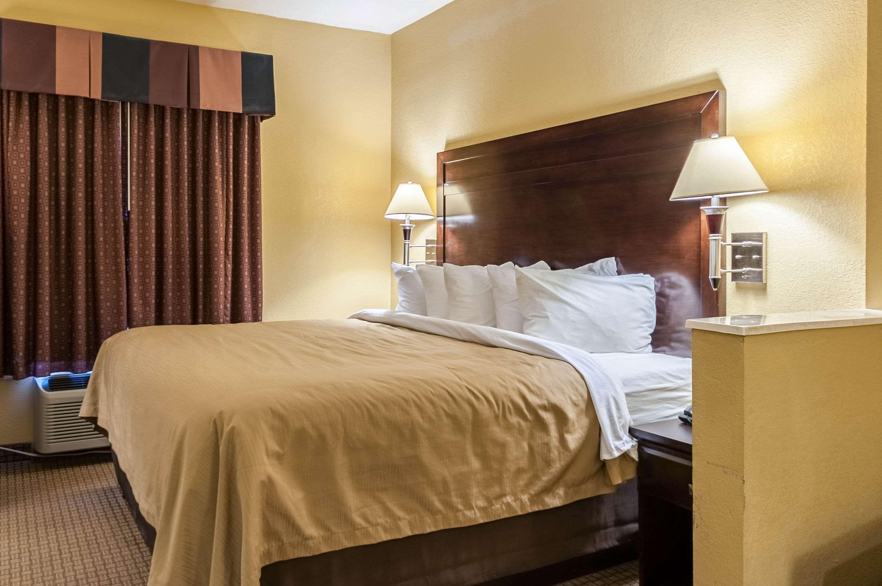 Quality Inn & Suites Lafayette Kültér fotó