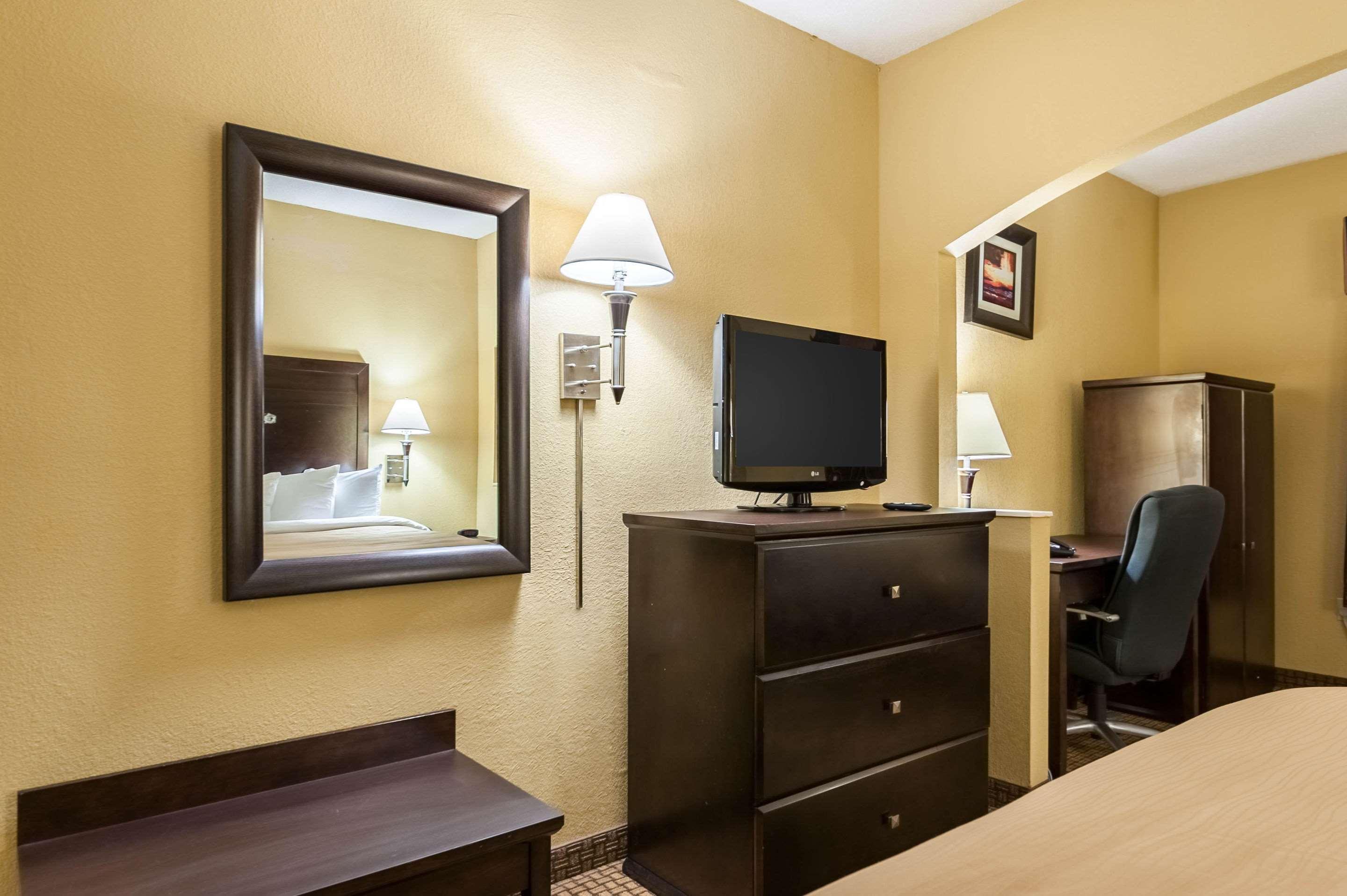 Quality Inn & Suites Lafayette Kültér fotó