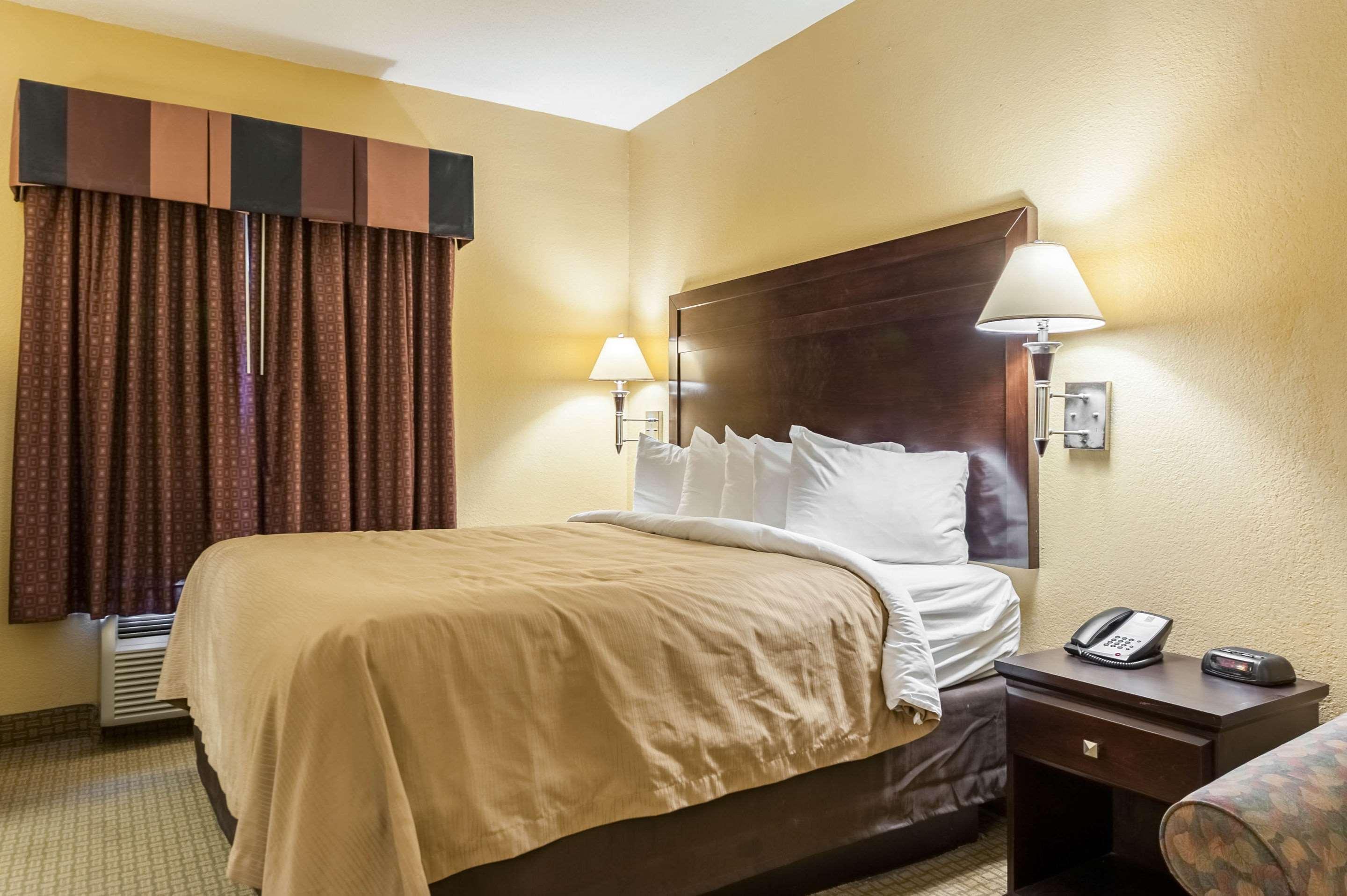 Quality Inn & Suites Lafayette Kültér fotó