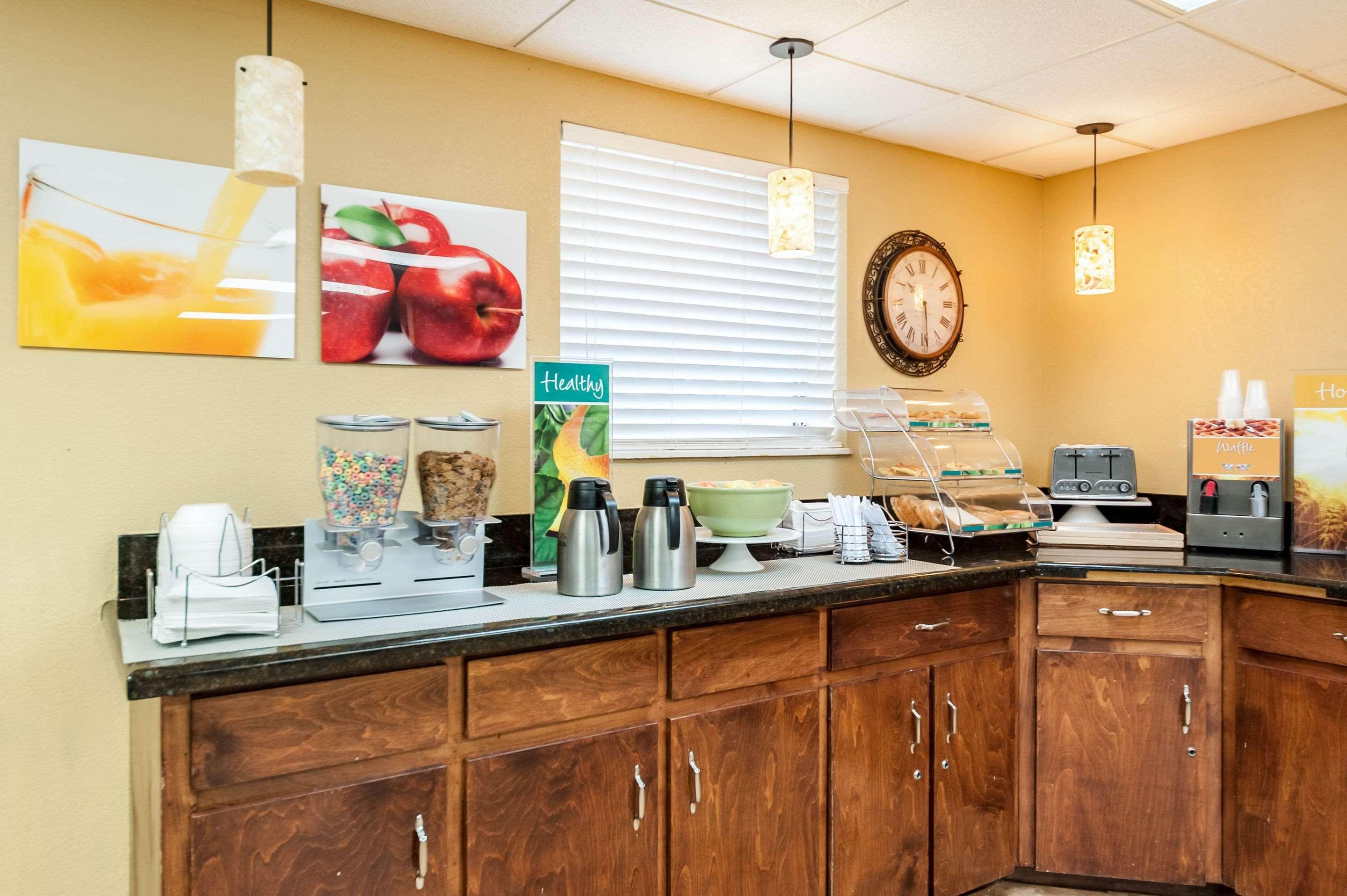 Quality Inn & Suites Lafayette Kültér fotó