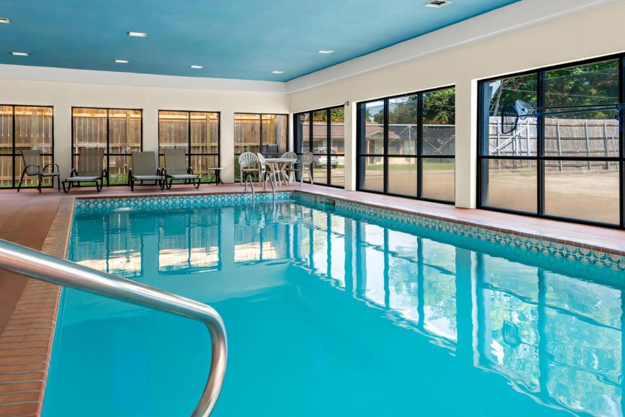 Quality Inn & Suites Lafayette Kültér fotó
